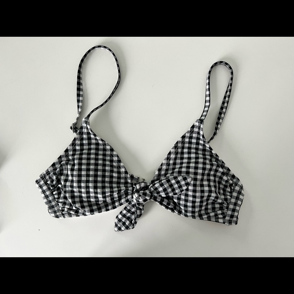 Xhilaration Women’s Gingham Bikini Set